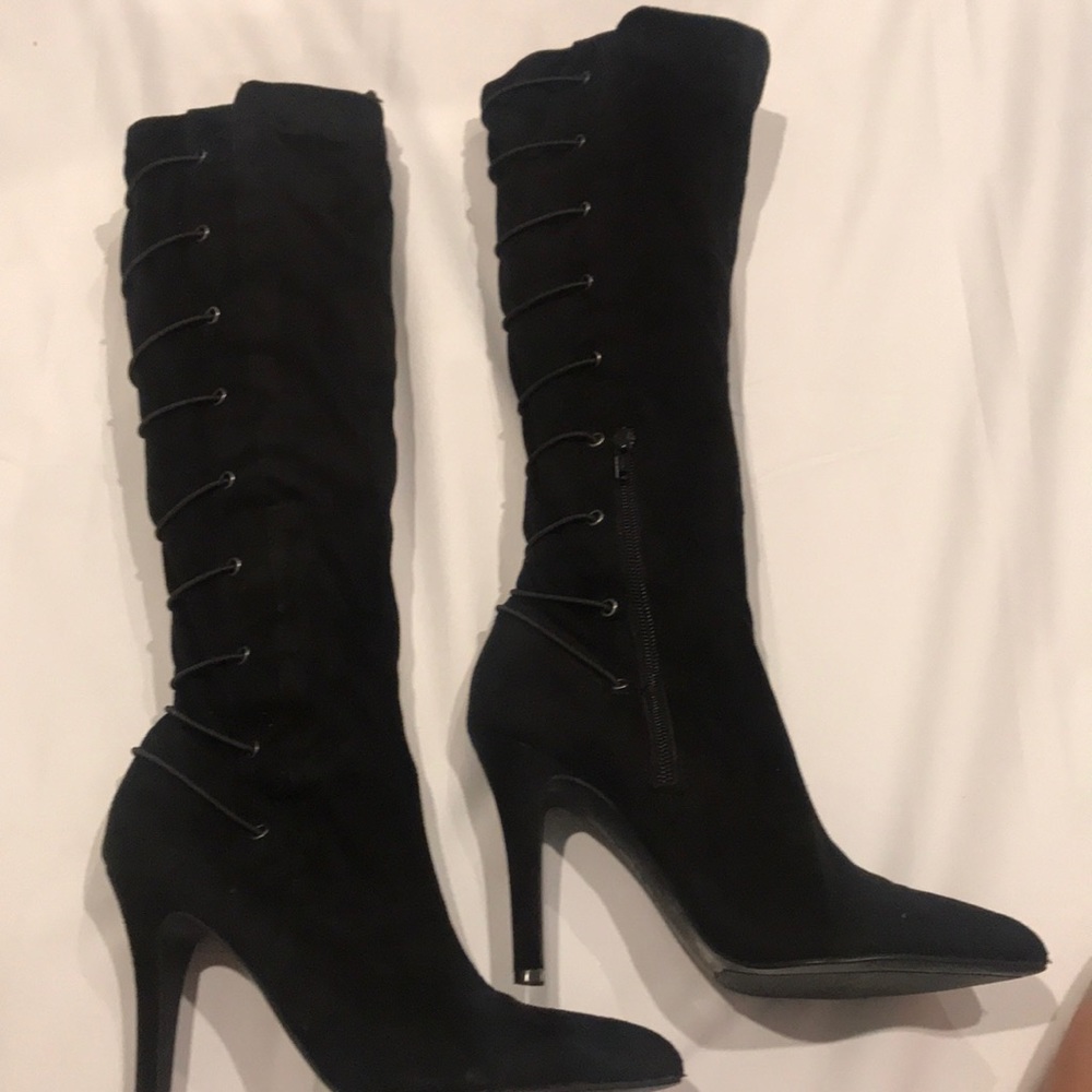 BCBG boots